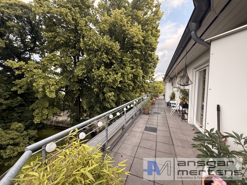 umlaufende Dachterrasse