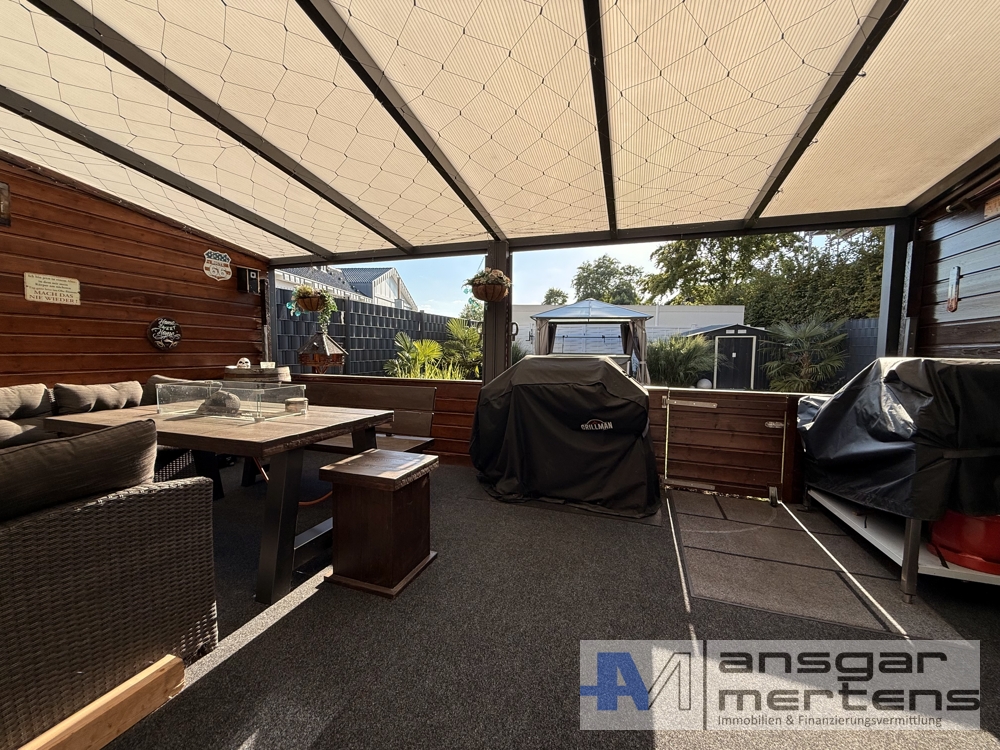 überdachte Terrasse